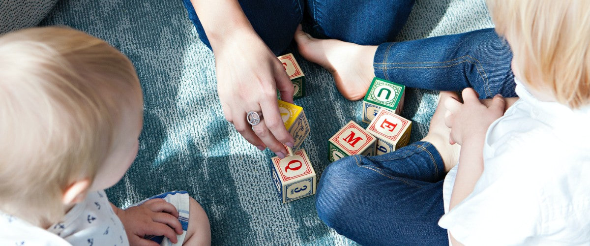 6 Circle Time Activities To Play On A Preschool or Daycare Mat